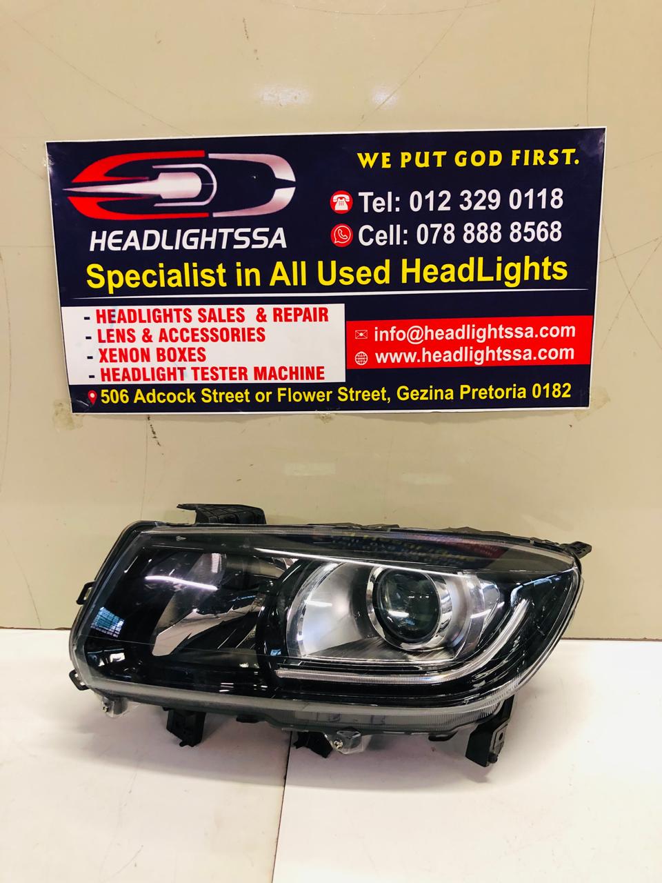 Suzuki Vitara Brezza left side halogen (1 beam) headlight - Private Seller