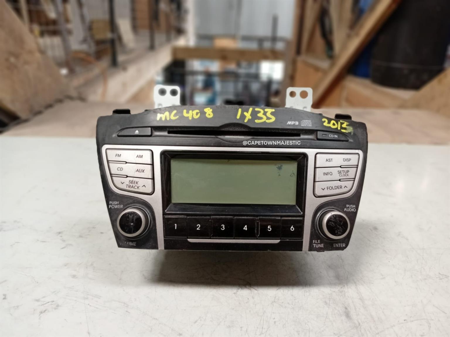 HYUNDAI IX35 SECONDHAN OEM RADIO HEAD UNIT FOR SALE - Private Seller HYUNDAI IX35 SECONDHAN OEM RADIO HEAD UNIT FOR SALE - Private Seller
