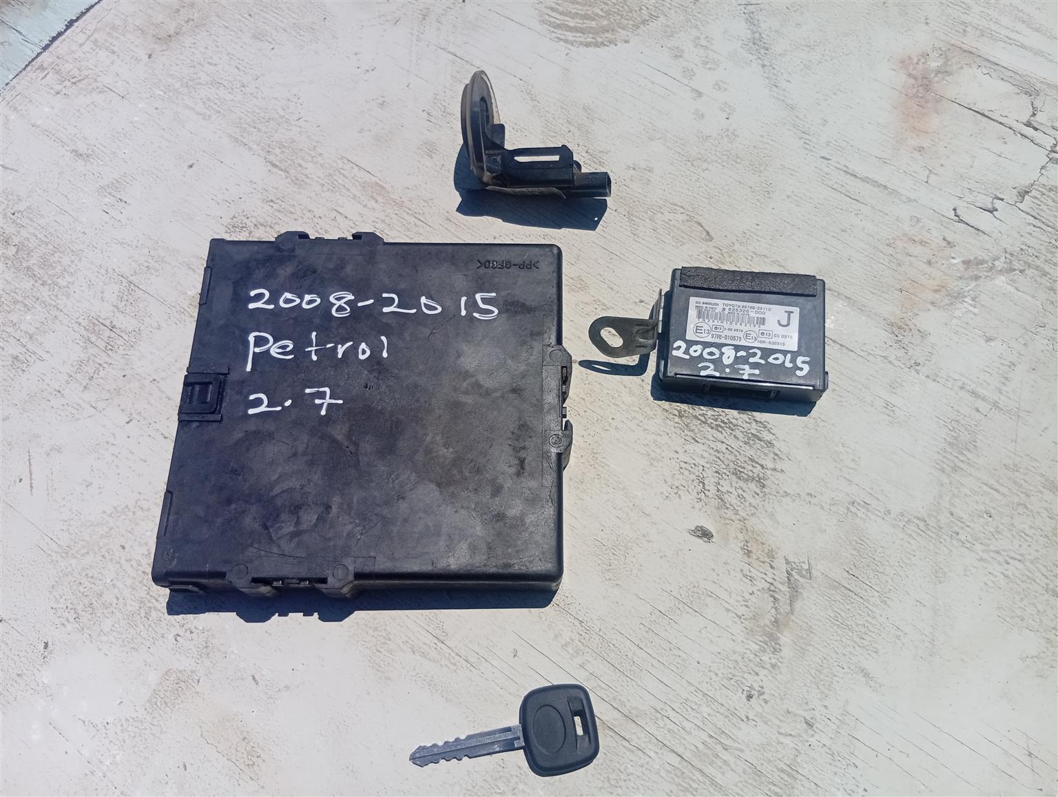 2008-2015 Toyota quantum 2.7 petrol lockset - Private Seller 2008-2015 Toyota quantum 2.7 petrol lockset - Private Seller