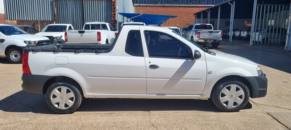 2023 NISSAN NP200 1.6 8V A/C+SAFETY PACK
