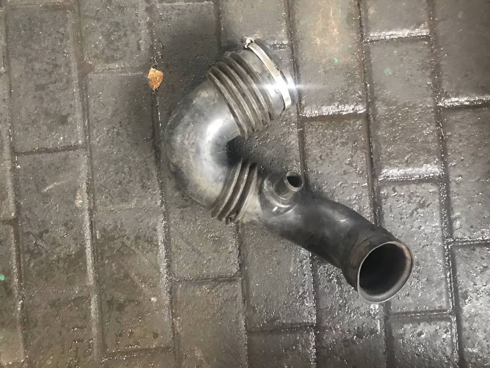 FORD RANGER AIR PIPE FOR SALE - Private Seller FORD RANGER AIR PIPE FOR SALE - Private Seller
