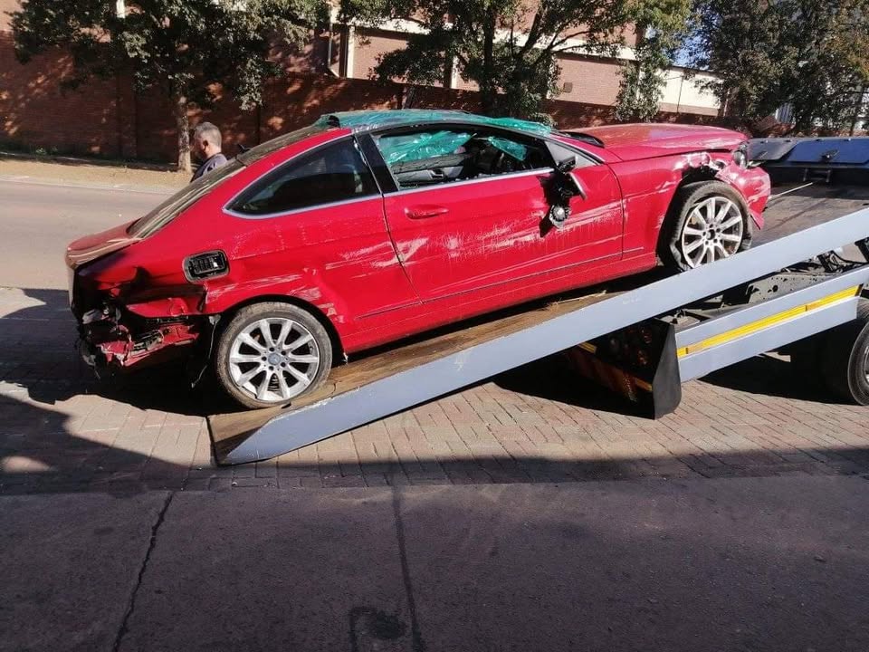 Merc w204 coupe stripping