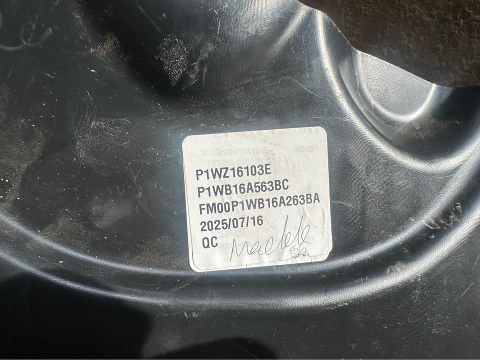 Ford Ranger t9 fender liner - Private Seller Ford Ranger t9 fender liner - Private Seller