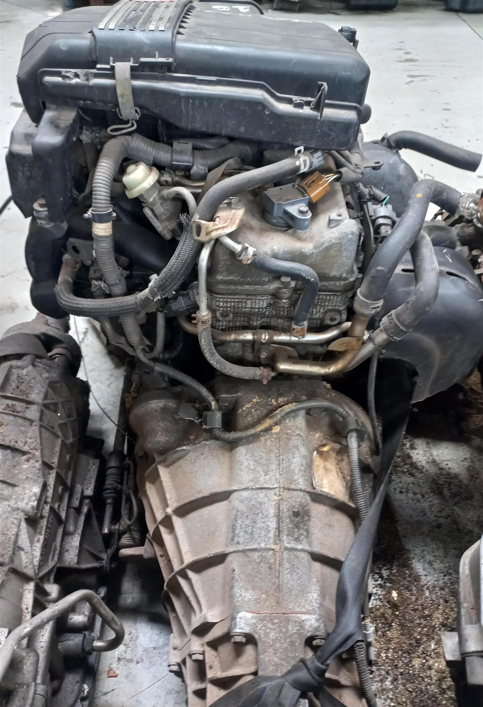 Lexus IS 200 2.0 4CYL Petrol Engine (1G) + Gearbox
