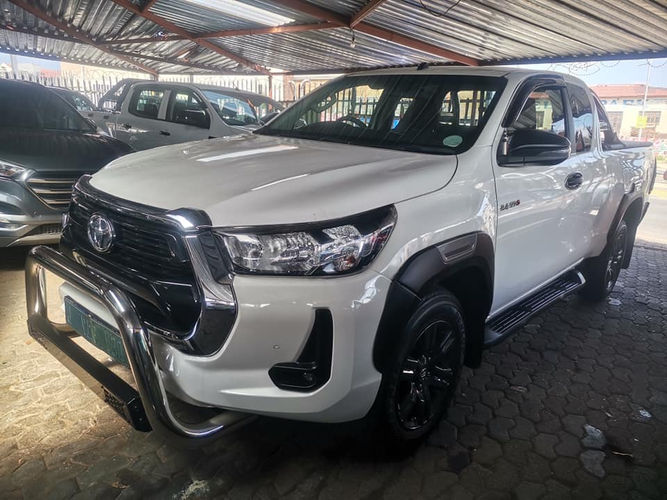 2021 TOYOTA HILUX 2.4 GD6 EXTRA CAB MANUAL DIESEL