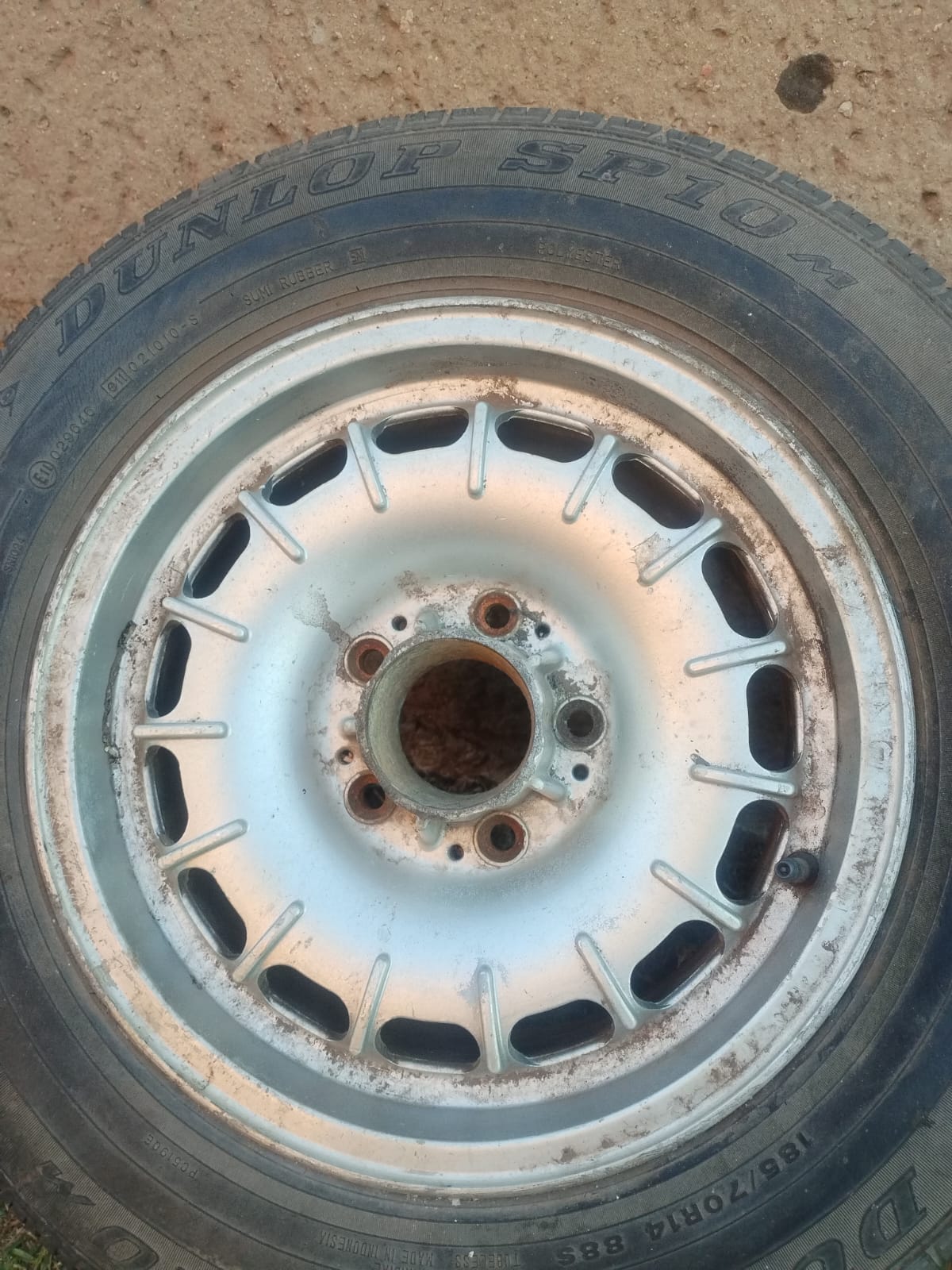 Mercedes Benz Bundt 14Inch Aluminum Rims Factory Original (used) - Private Seller Mercedes Benz Bundt 14Inch Aluminum Rims Factory Original (used) - Private Seller