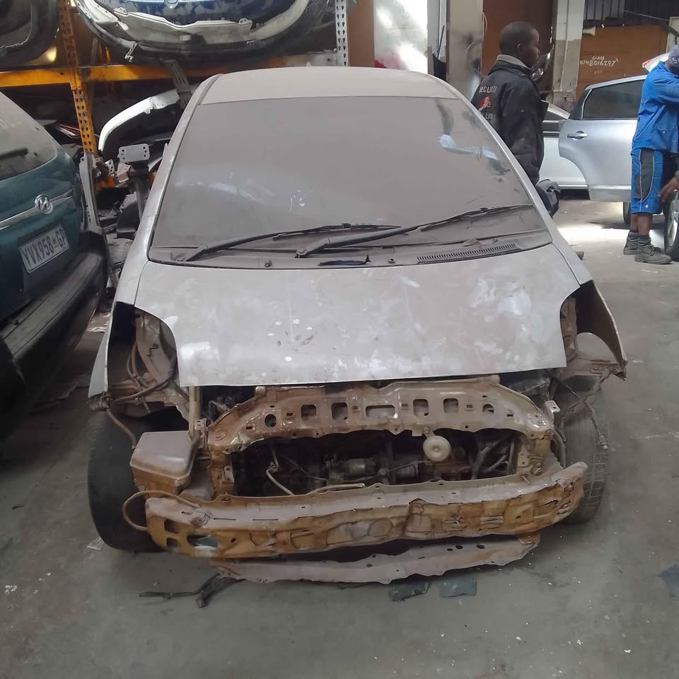 NO CATALYST!Stripping Toyota Yaris T3 For Spares - Private Seller