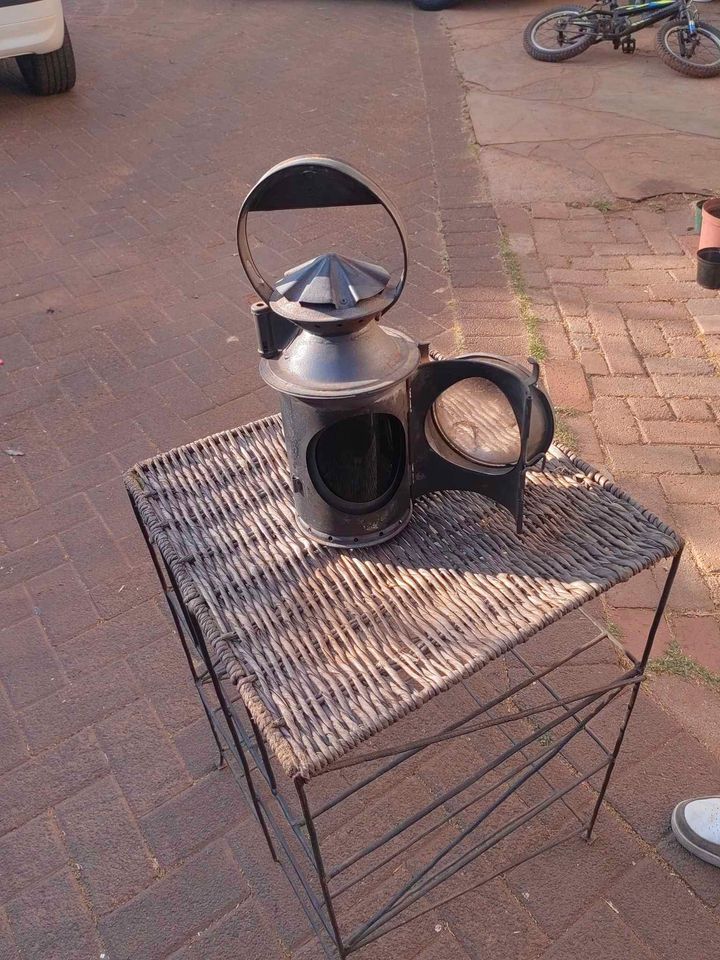 Vintage railway signal lamp (South African railways) Condition is good