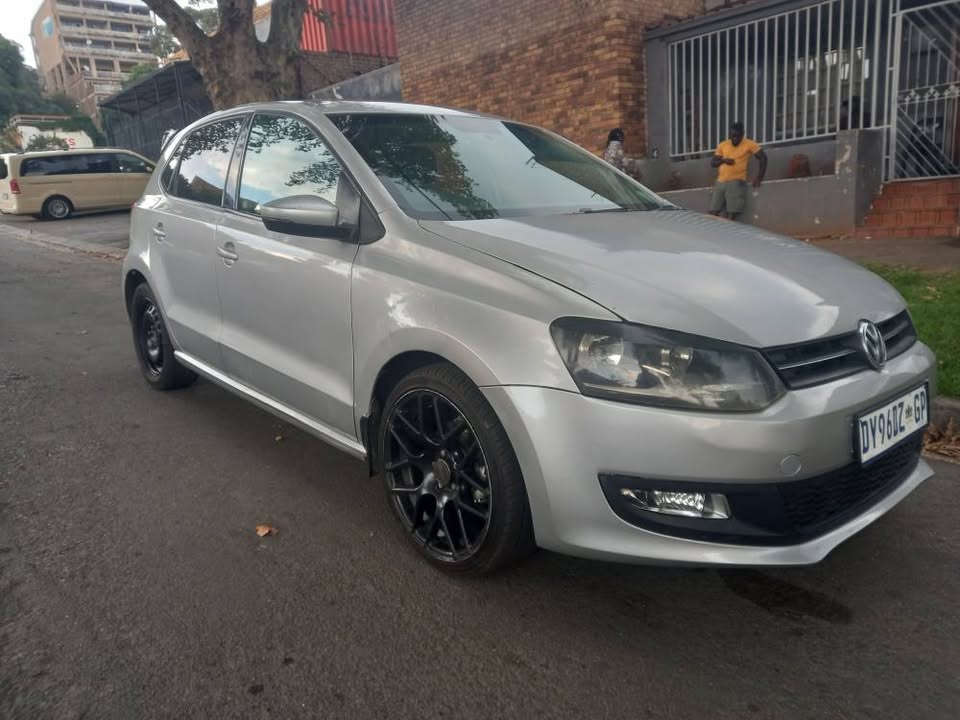 2012 VW Polo 6 Hatchback Silver, 1.4 Petrol, Manual, 85000kms