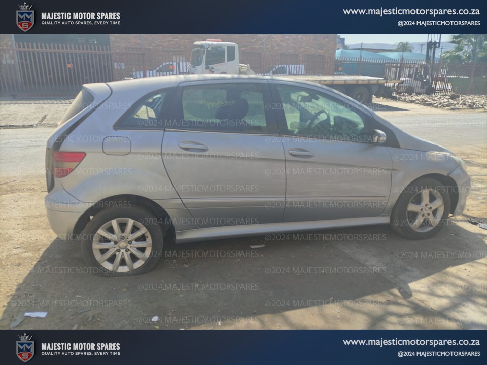 2006 Mercedes-Benz B200 Turbo W245 Automatic Stripping accident damaged - Private Seller 2006 Mercedes-Benz B200 Turbo W245 Automatic Stripping accident damaged - Private Seller