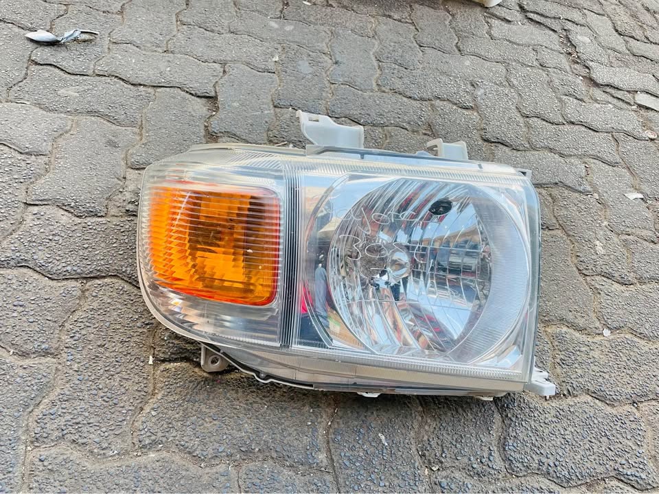 Toyota Land Cruiser 70 Series headlight - Private Seller Toyota Land Cruiser 70 Series headlight - Private Seller