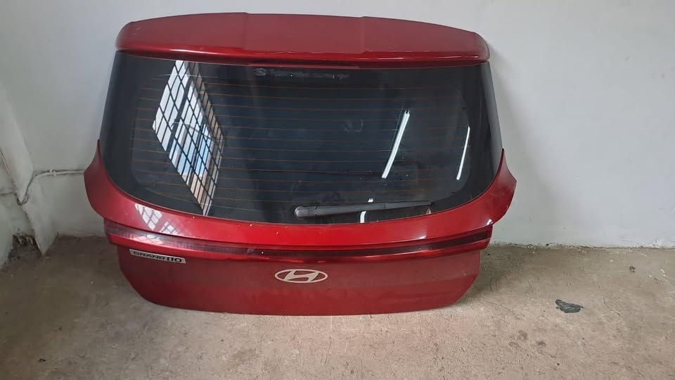 HYUNDAI i10 GRAND TAILGATE AVAILABLE - Private Seller HYUNDAI i10 GRAND TAILGATE AVAILABLE - Private Seller