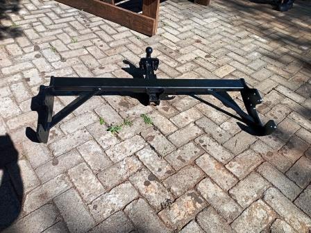 TOYOTA HILUX D4D TOWBAR FOR SALE - Private Seller TOYOTA HILUX D4D TOWBAR FOR SALE - Private Seller