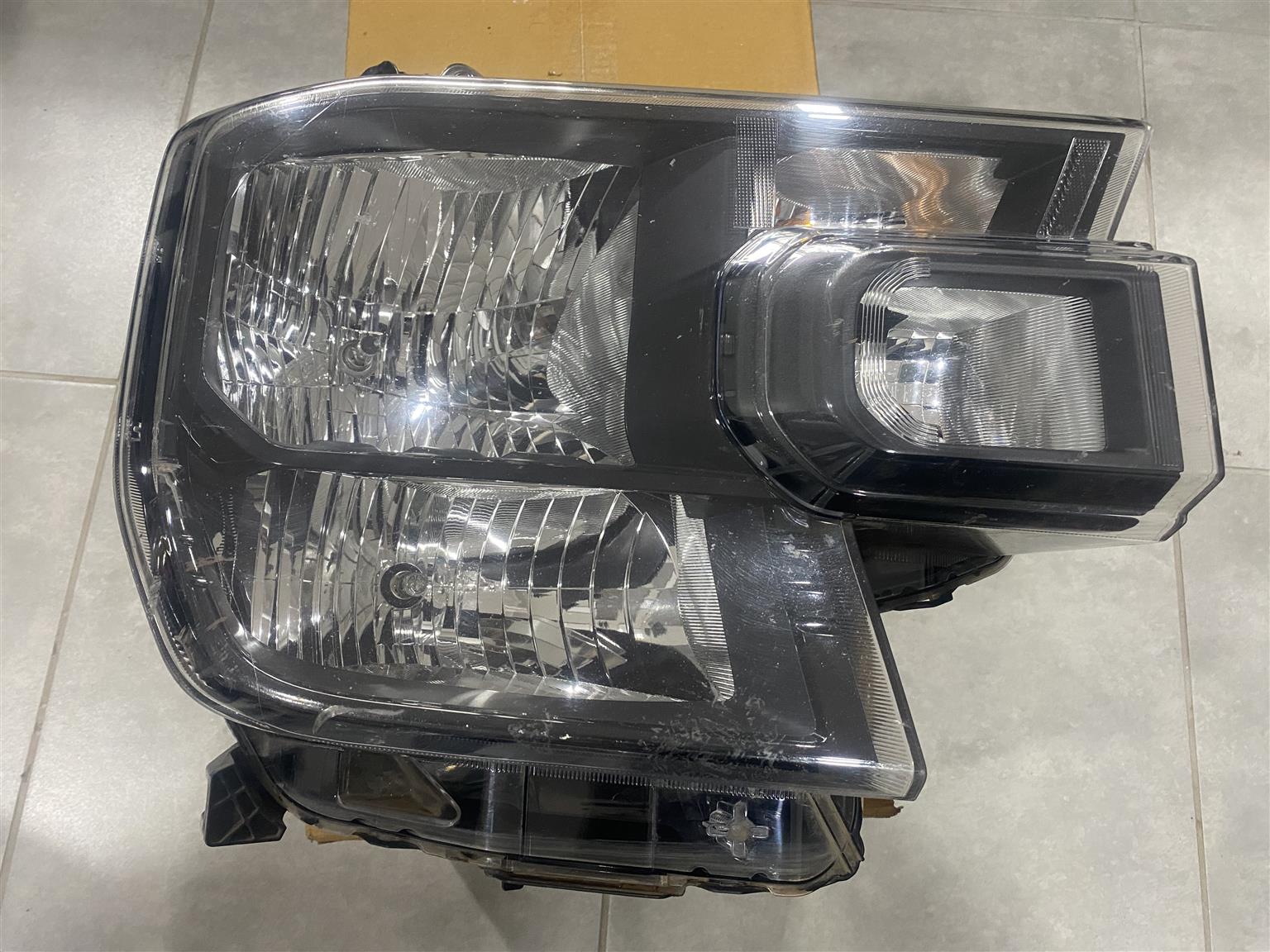 2025 FORD RANGER T9 HALOGEN HEADLIGHT RIGHT SIDE FOR SALE.IN EXCELLENT CONDITION - Private Seller 2025 FORD RANGER T9 HALOGEN HEADLIGHT RIGHT SIDE FOR SALE.IN EXCELLENT CONDITION - Private Seller