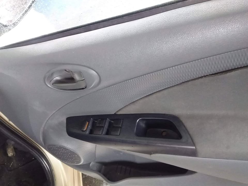 2013 Toyota Etios hatchback manual 2013
