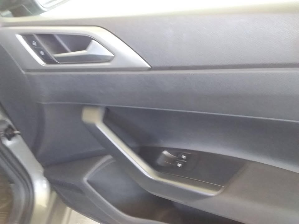 2018 model VW polo 8 comfort line manual petrol