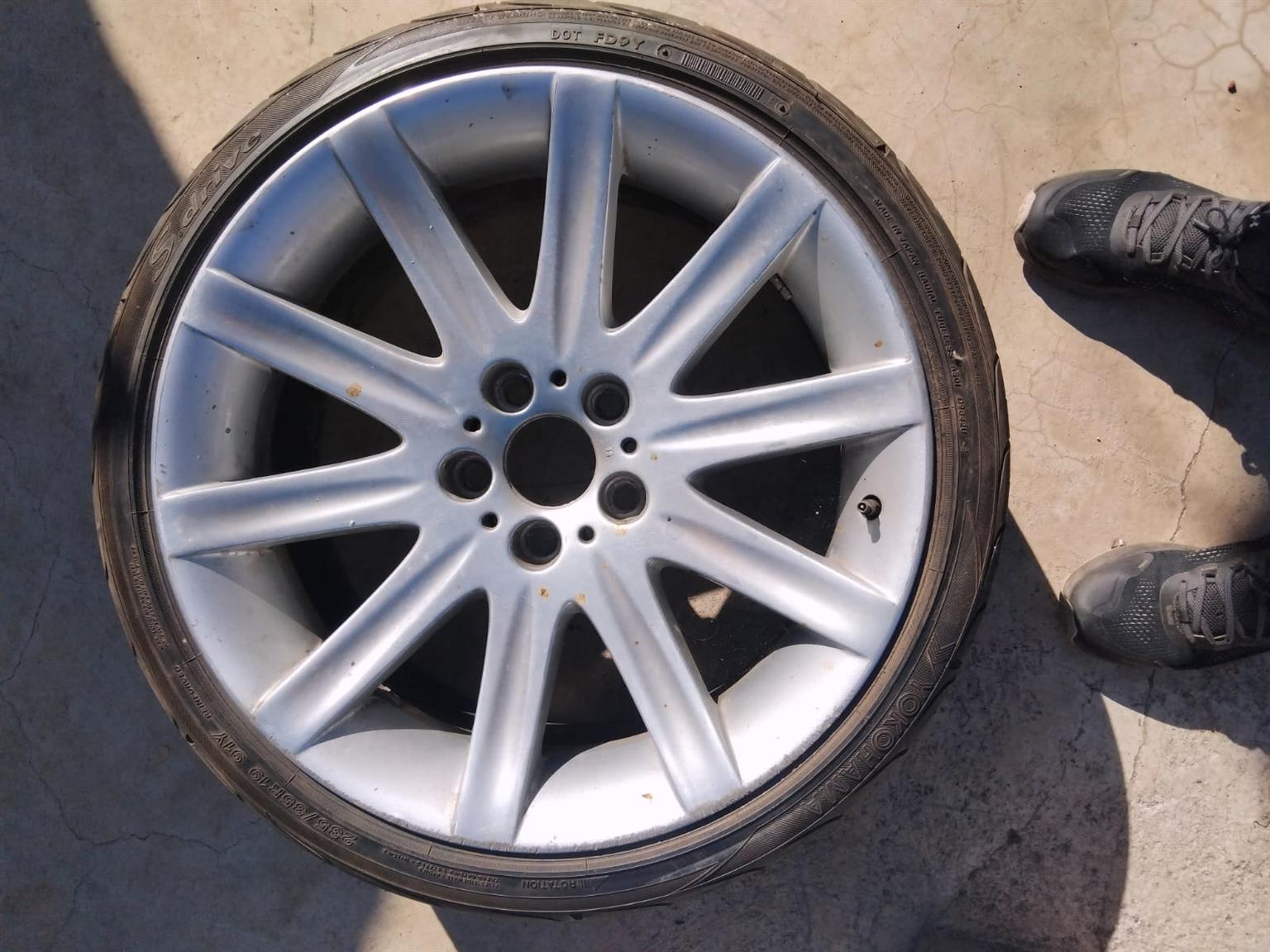 BMW MAGS FRONT TYRES - Private Seller BMW MAGS FRONT TYRES - Private Seller