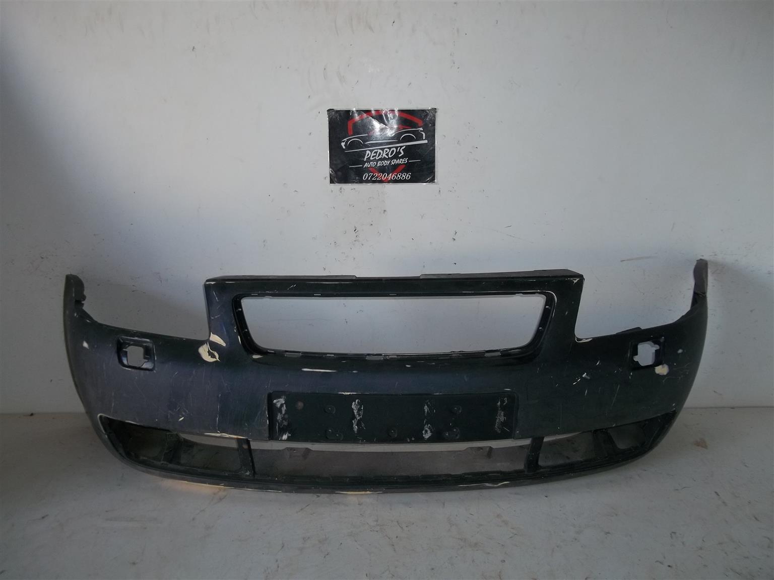 Audi A4 (B6) '00-'06 front bumper - Private Seller Audi A4 (B6) '00-'06 front bumper - Private Seller