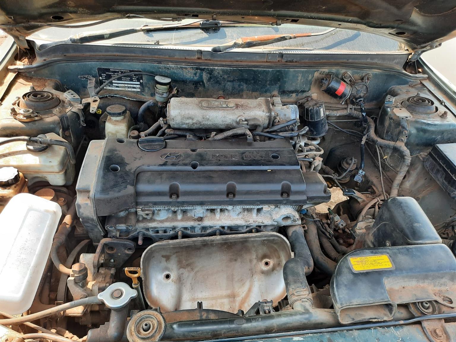 1997 Hyundai Elantra 1.6 - Stripping for Spares.