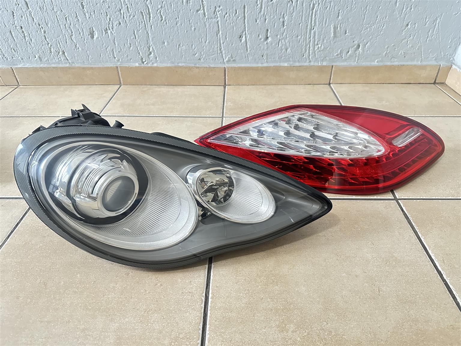 2013 Porsche Panamera Headlight And Taillight - Private Seller 2013 Porsche Panamera Headlight And Taillight - Private Seller