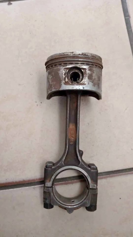 Tata indigo 1.4 conrod with piston - Private Seller Tata indigo 1.4 conrod with piston - Private Seller