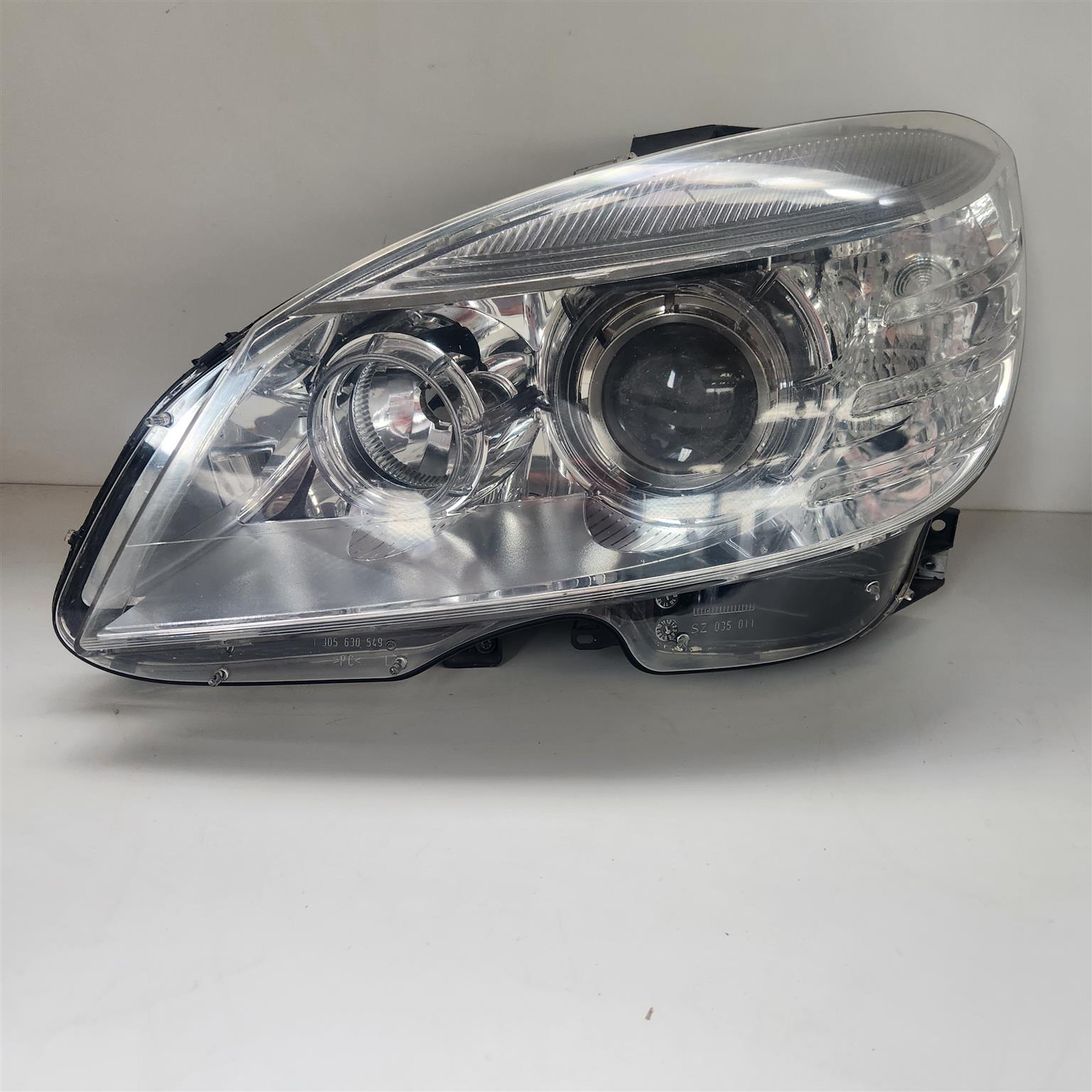 Mercedes W204 left headlight - Private Seller Mercedes W204 left headlight - Private Seller
