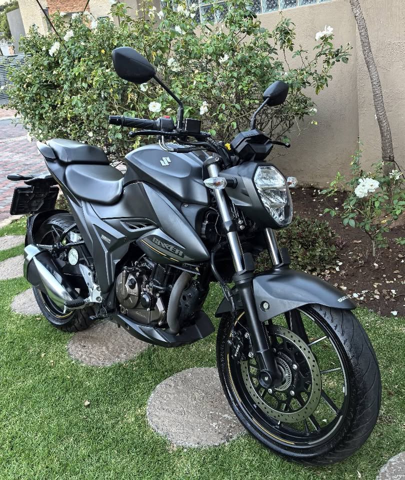 Used Suzuki GSX Gixxer 250 SF - Private Seller