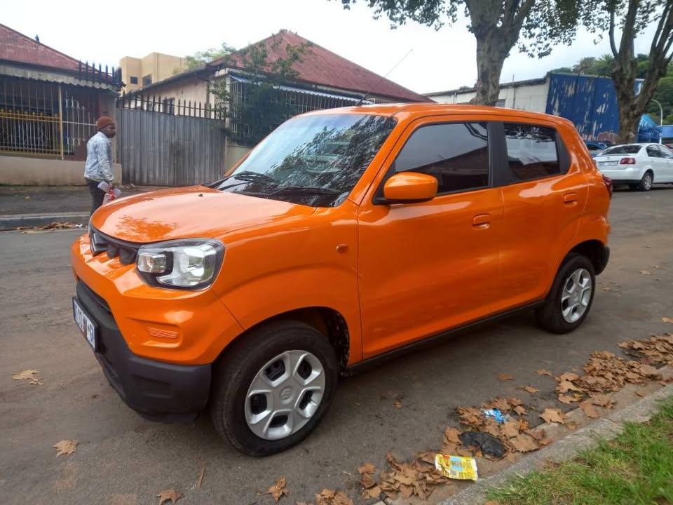2020 Suzuki SPresso 1.0 Petrol, Automatic, Orange, 17000kms, Service Book