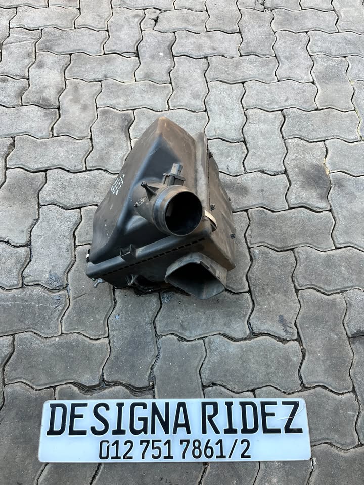 BMW F30 320i B48 AIR FILTER HOUSING (AIR BOX) AVAILABLE. - Private Seller