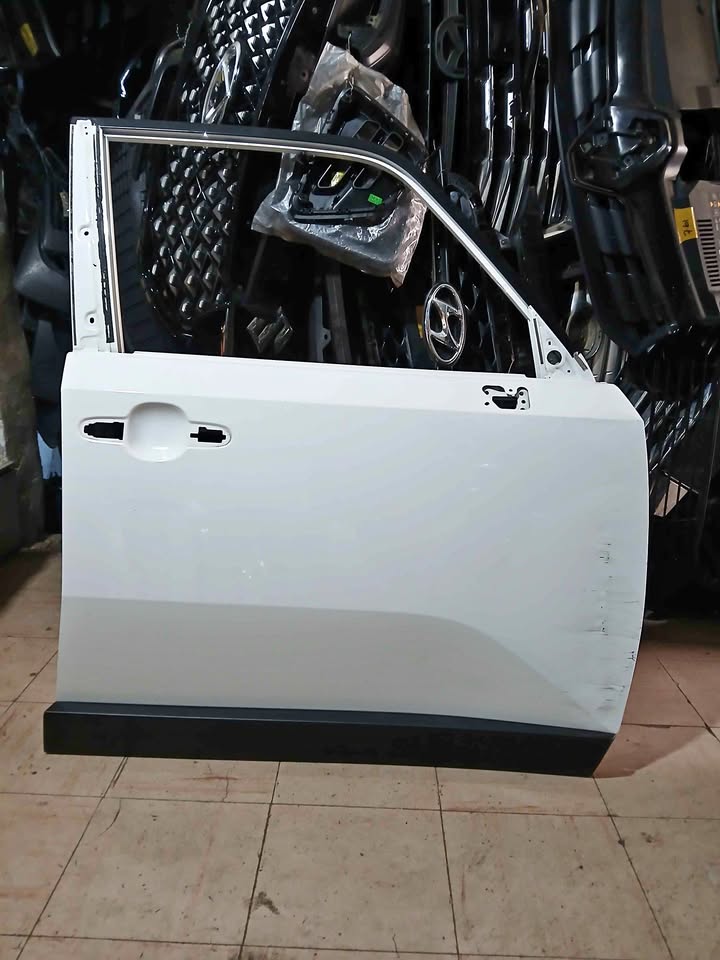 Toyota land cruiser door - Private Seller Toyota land cruiser door - Private Seller