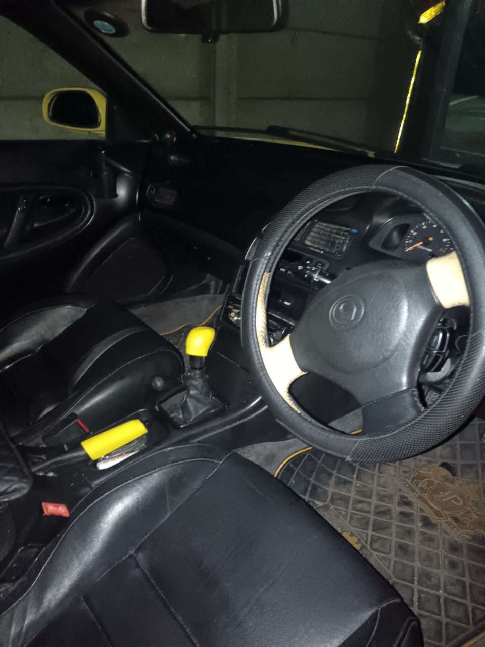 1995 mazda mx6 v6. Excellent condition