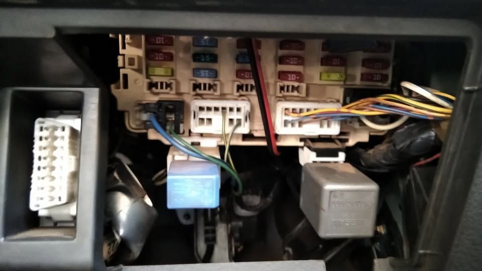 NISSAN X-TRAIL FUSE BOX FOR SALE - Private Seller NISSAN X-TRAIL FUSE BOX FOR SALE - Private Seller