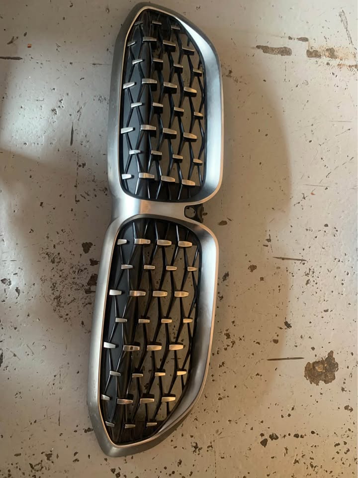 BMW G20 diamond grill