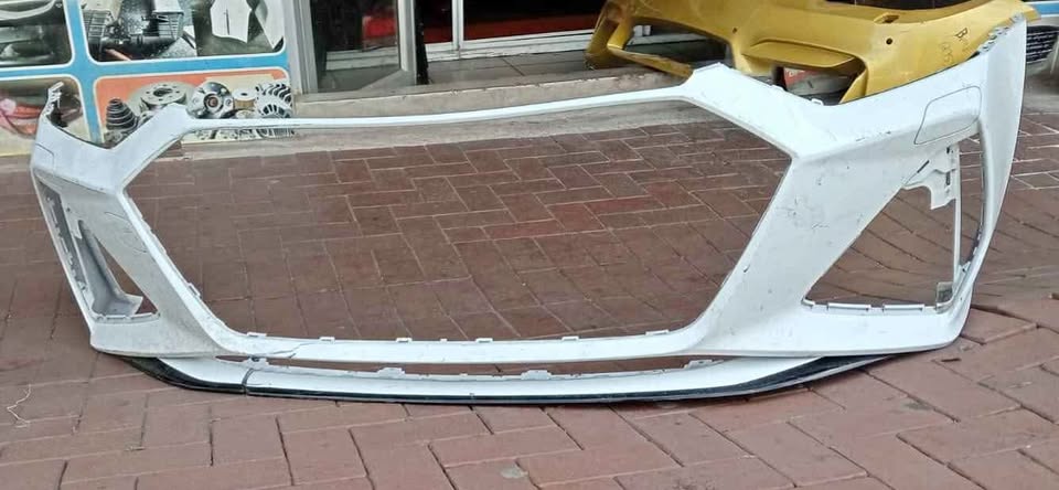 AUDI A7 C8 RS7 FRONT BUMPER - Private Seller AUDI A7 C8 RS7 FRONT BUMPER - Private Seller