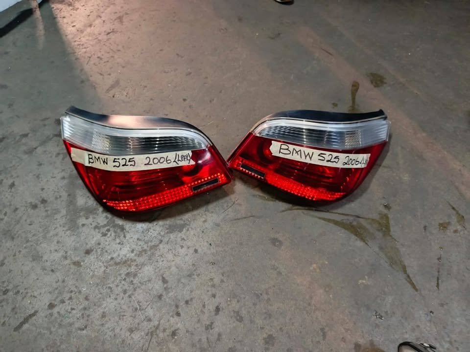 Bmw 525 2006 leftside taillight - Private Seller