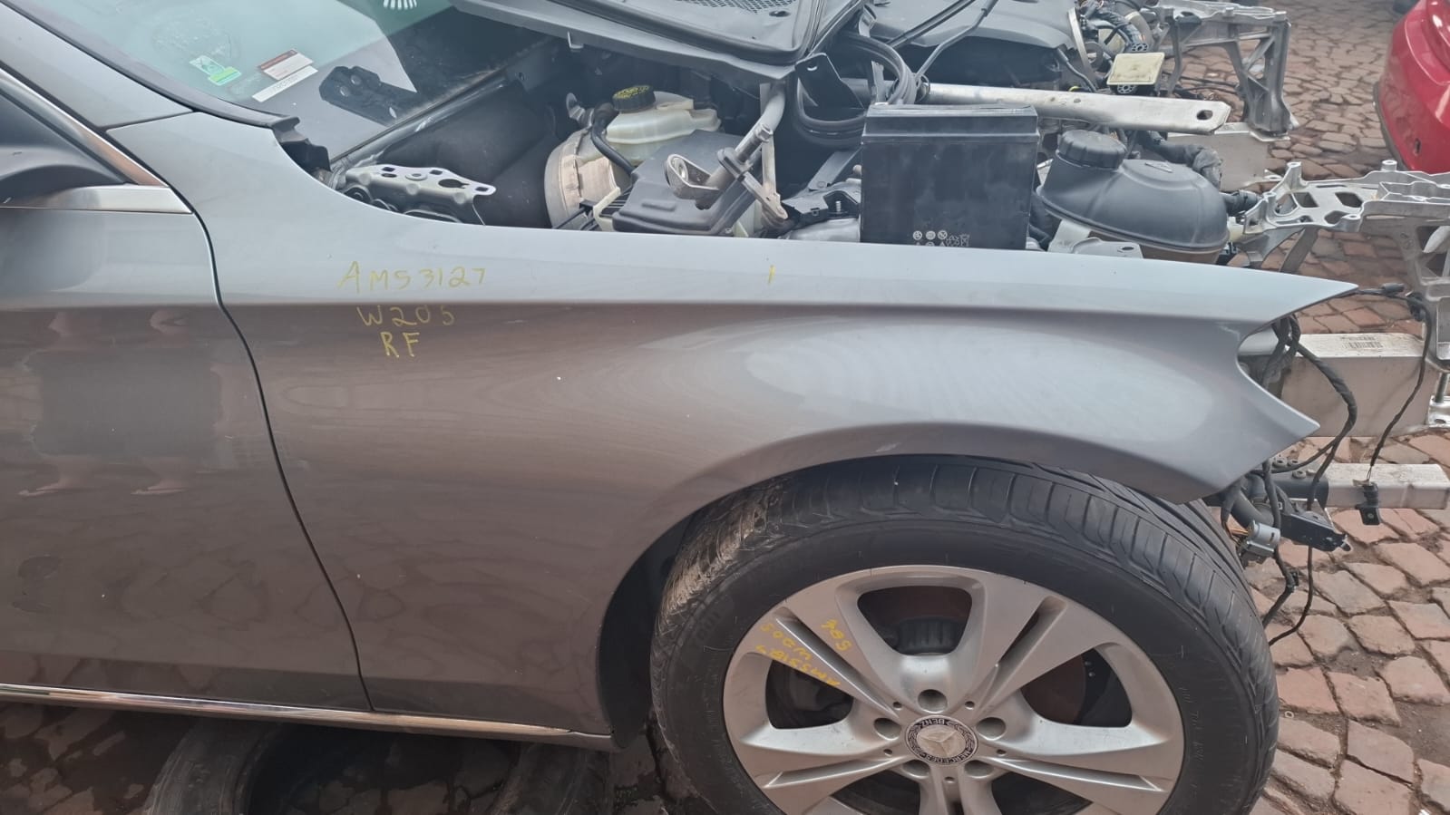 Second Hand Right Hand Fender for Mercedes C200 Bluetec W205 Pretoria Body Parts Second Hand Right Hand Fender for Mercedes C200 Bluetec W205 Pretoria Body Parts