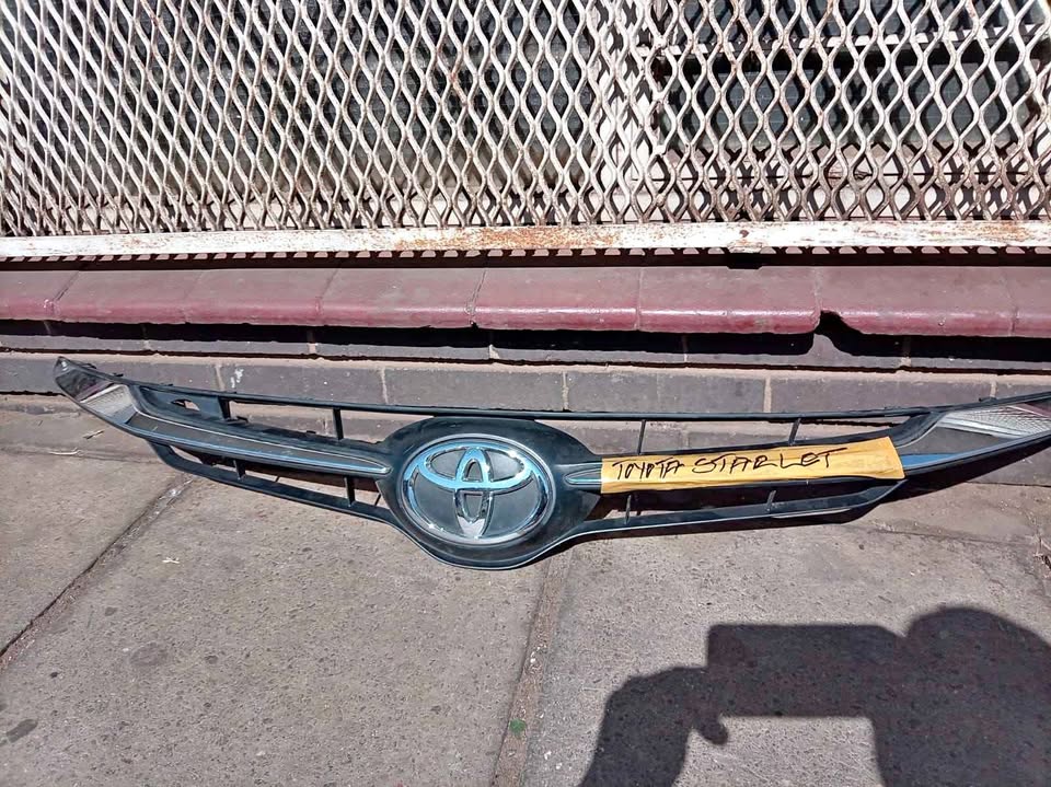 Toyota starlet top grill - Private Seller Toyota starlet top grill - Private Seller