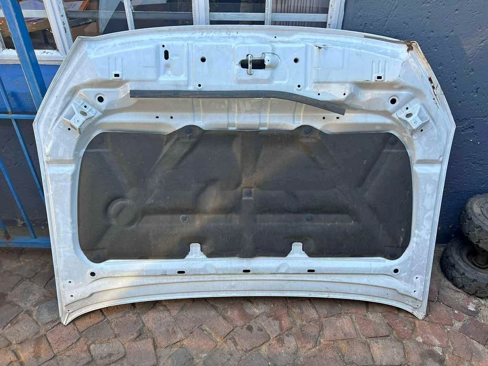 2015 Isuzu kb250 Bonnet available @Circle 7 used parts - Private Seller 2015 Isuzu kb250 Bonnet available @Circle 7 used parts - Private Seller