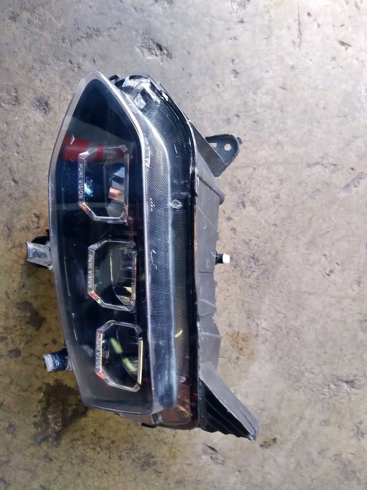 Renault kiger Lower Xenon light for Sale whatsapp - Private Seller Renault kiger Lower Xenon light for Sale whatsapp - Private Seller