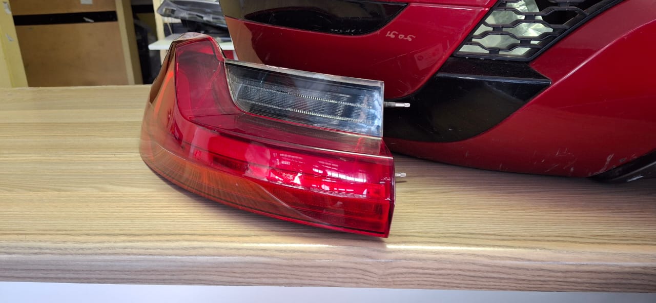2021 BMW X4 TAILLIGHT OUTTER LEFTSIDE AVAILABLE FOR SALE - Private Seller
