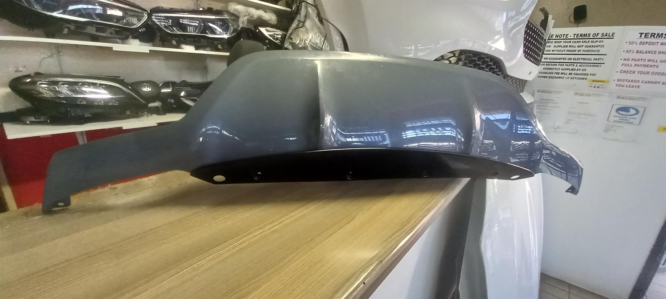 LAND ROVER 2025 RANGE ROVER EVOQUE REAR DEFUSER FOR SALE - Private Seller LAND ROVER 2025 RANGE ROVER EVOQUE REAR DEFUSER FOR SALE - Private Seller