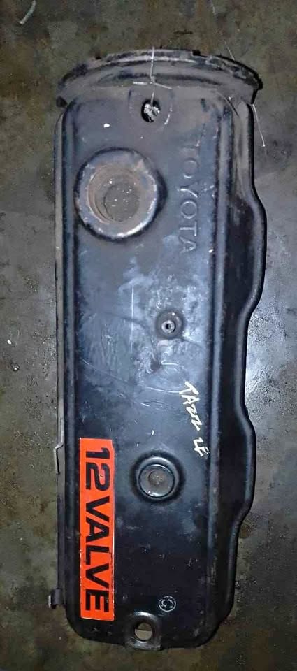 Toyota Tazz 2e tappet cover