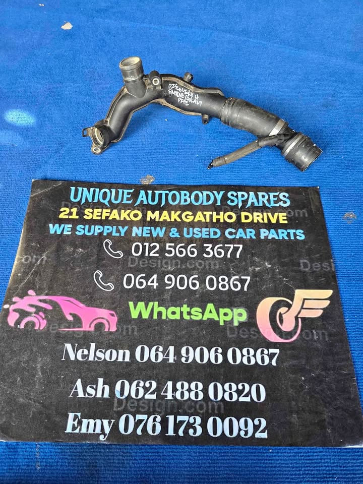 Land Rover Discovery 4 Engine Coolant Pipe Land Rover Discovery 4 Engine Coolant Pipe