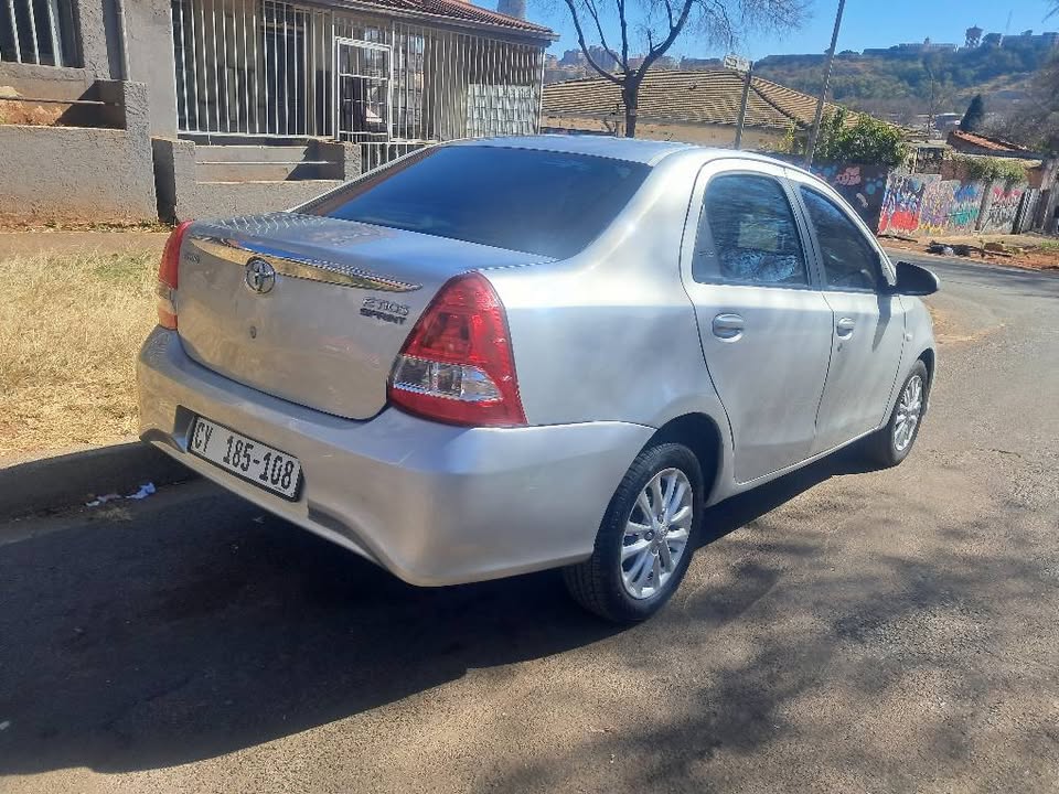 Toyota Etios Sedan 1.5 Sprint 2018