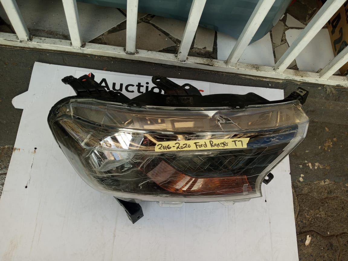 2016-2020 FORD RANGER T7 RIGHT SIDE HEADLIGHT FOR SALE - Private Seller 2016-2020 FORD RANGER T7 RIGHT SIDE HEADLIGHT FOR SALE - Private Seller
