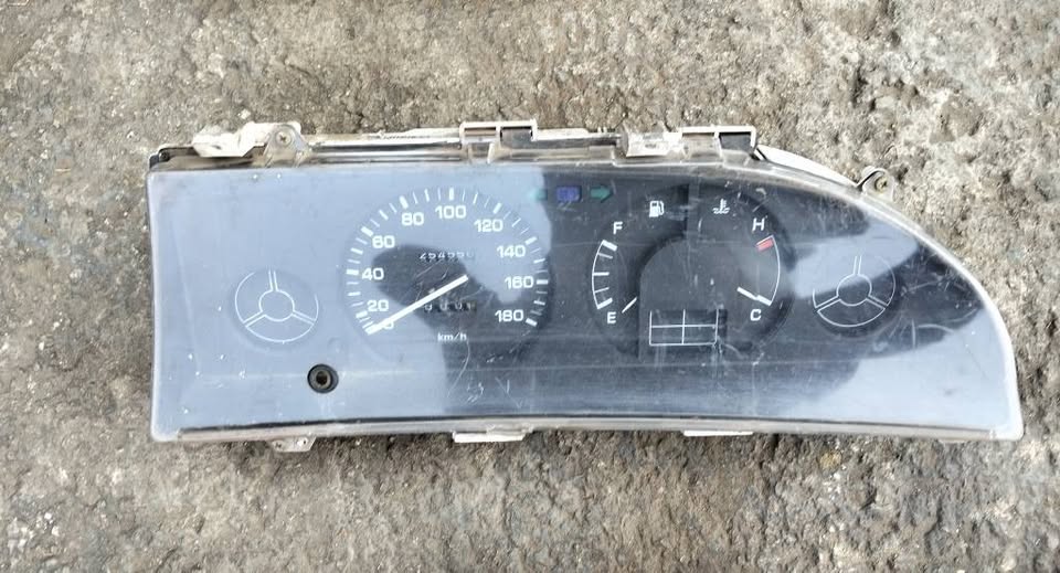 Toyota Corolla/ tazz speedometer 3 in stock 88-91 - Private Seller Toyota Corolla/ tazz speedometer 3 in stock 88-91 - Private Seller