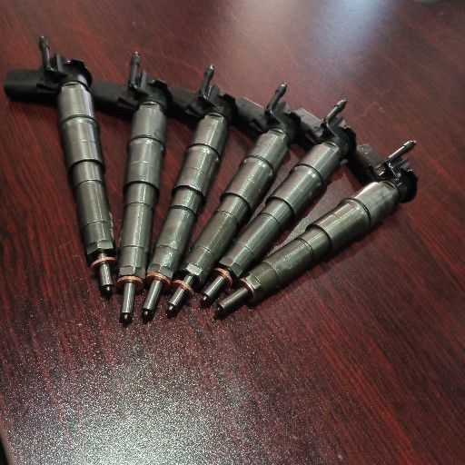 BMW X5  DIESEL INJECTORS - Private Seller