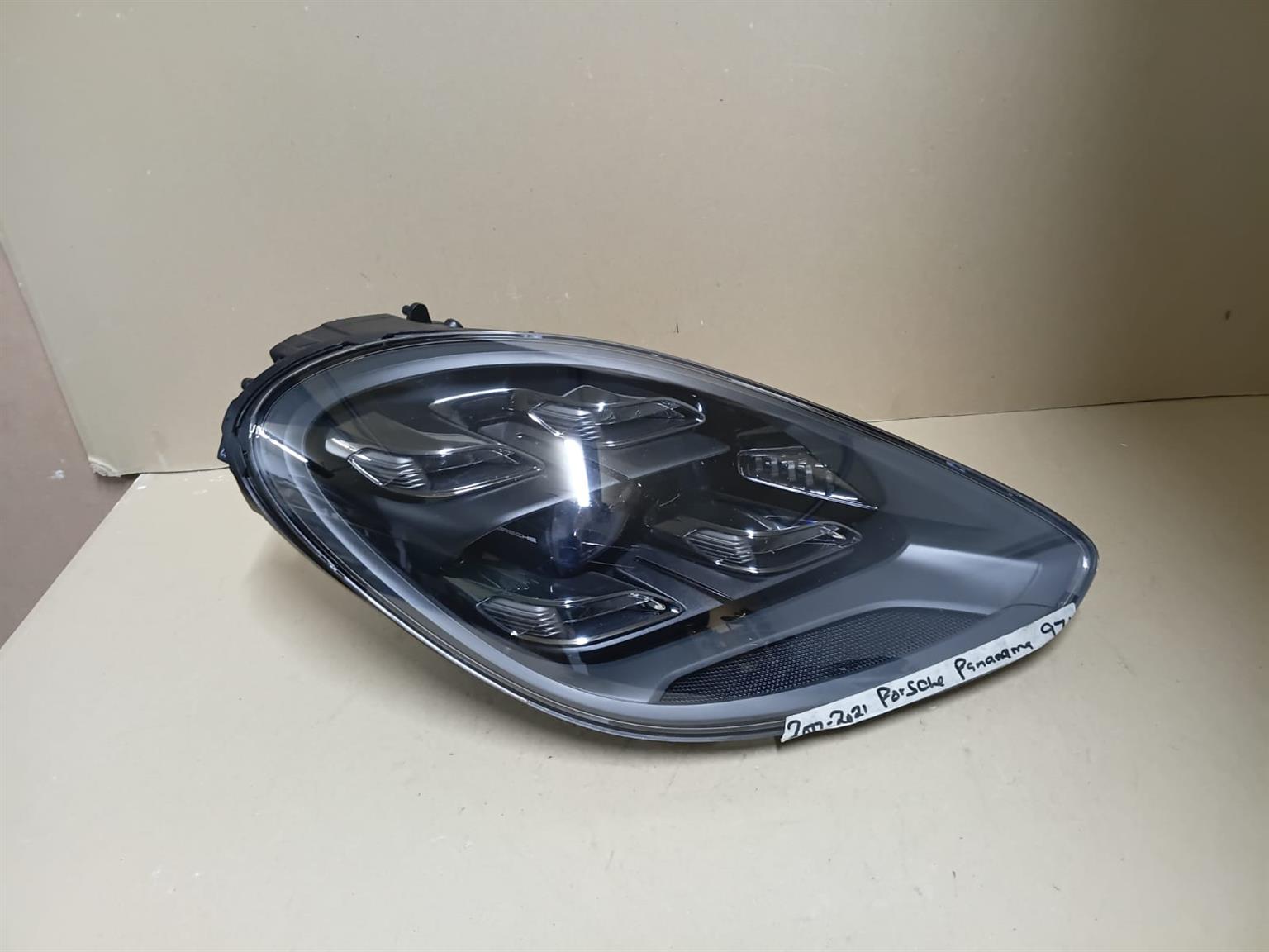 2017-2021 PORSCHE PANARAMA 978 RIGHT SIDE HEADLIGHT FOR SALE - Private Seller 2017-2021 PORSCHE PANARAMA 978 RIGHT SIDE HEADLIGHT FOR SALE - Private Seller