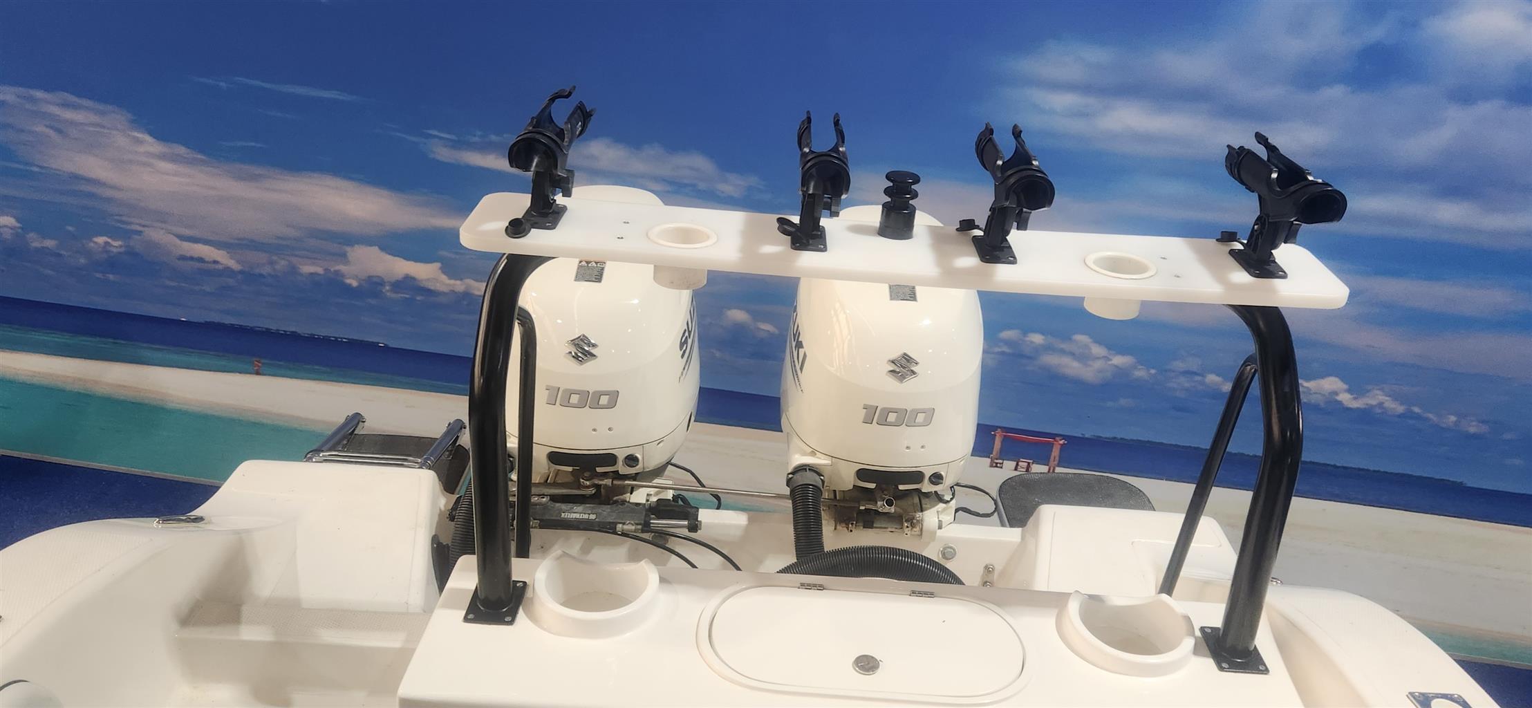 CITATION 600 CC ON TRAILER 2 X 100 HP SUZUKI 4 STROKES 2019 MODEL 60 HOURS