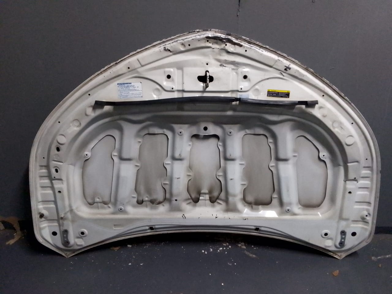 2014-2018 TOYOTA PRESTIGE BONNET